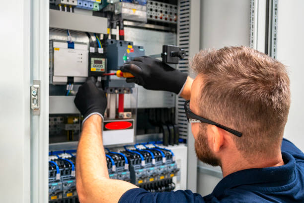 Best Commercial Electrical Services  in Cambridge, MN